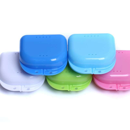 D2D Retainer Boxes – Assorted Colors (12 Pieces)